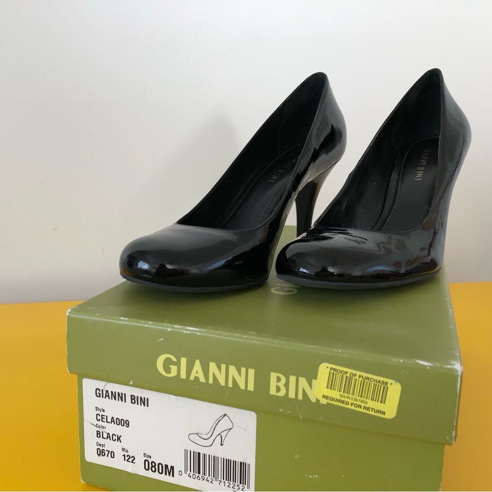 Gianni Bini Black Patent Leather Pumps